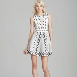 PARKER Dress Sleeveless Women’s Size Small Embroidered Design EUC